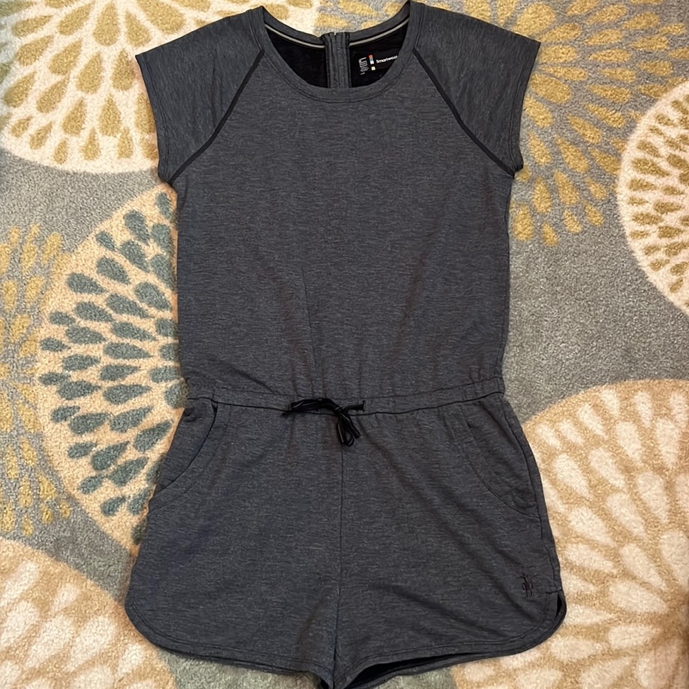 Women's Smartwool Dk Grey Romper sz. M